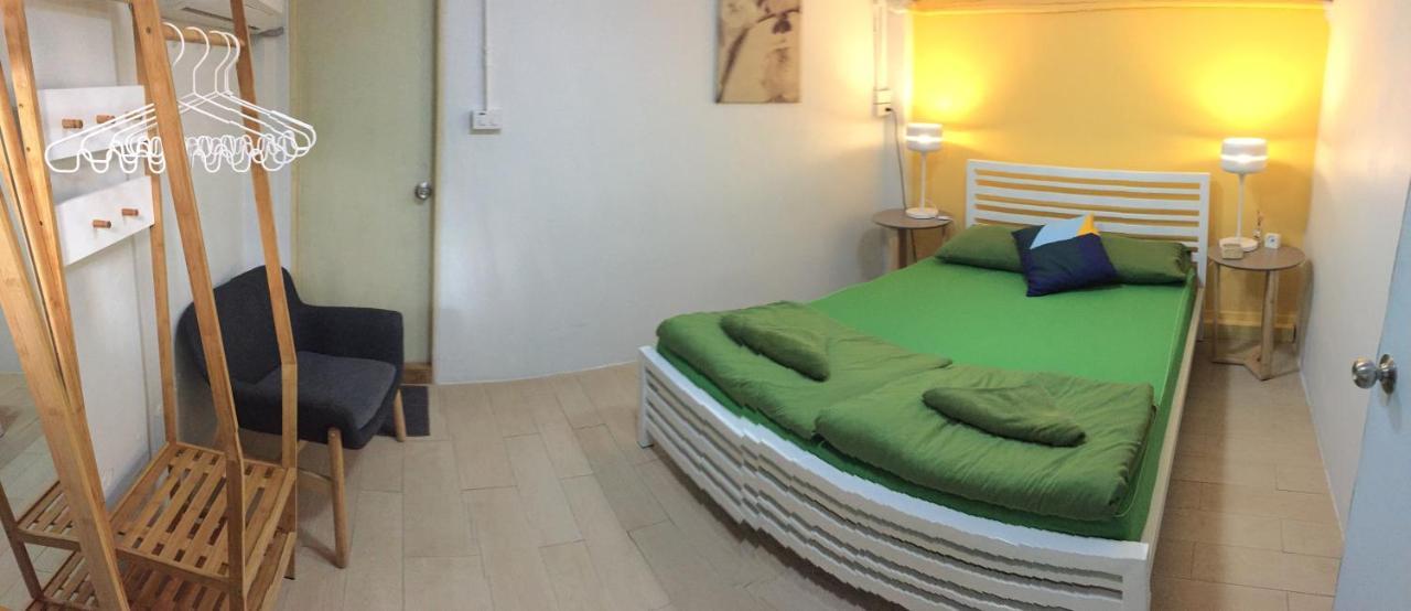 Nacorn Hostel Bangkok Exterior photo